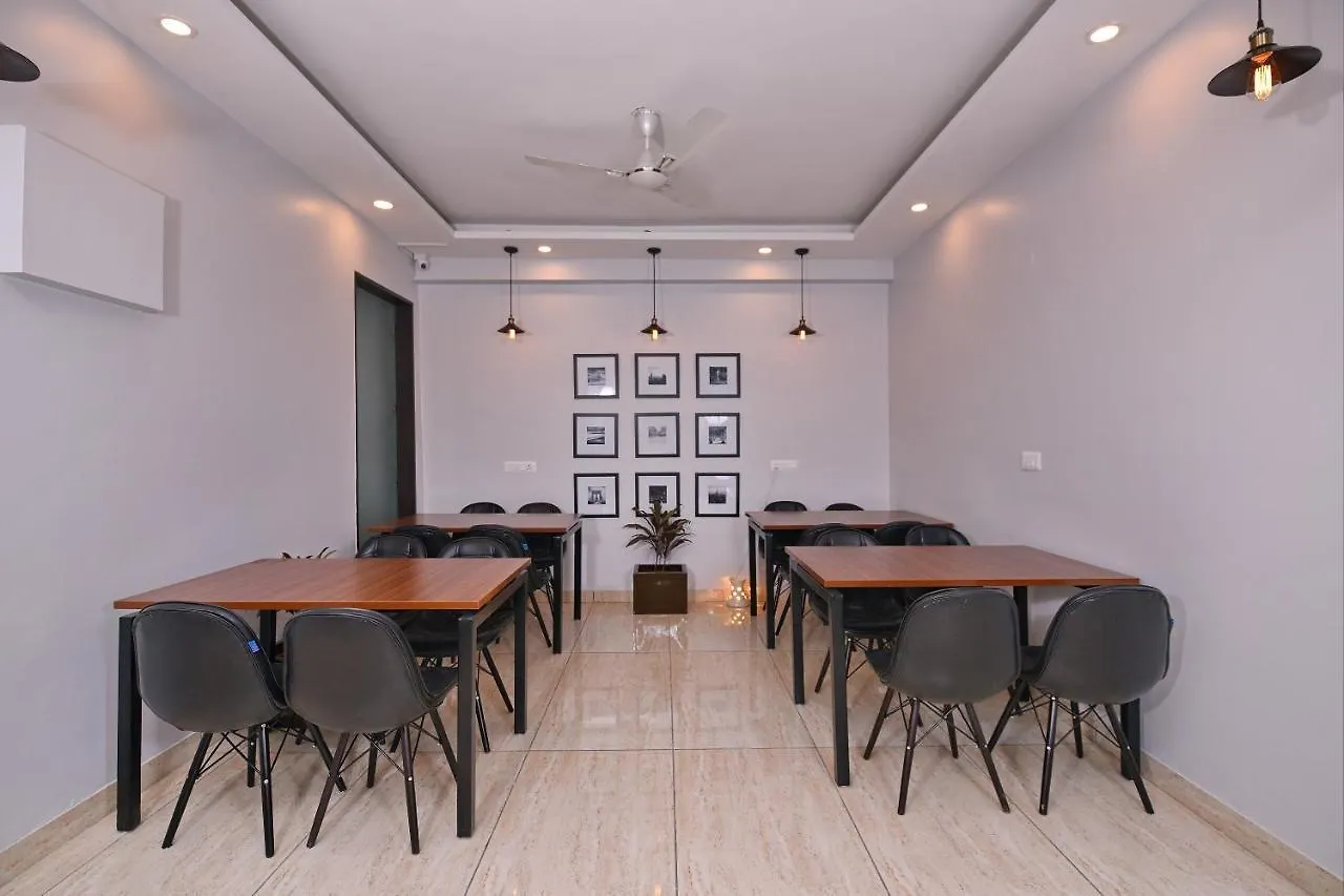 Oyo Silverkey Sector 38 Near Omaxe Celebration Mall Gurgaon