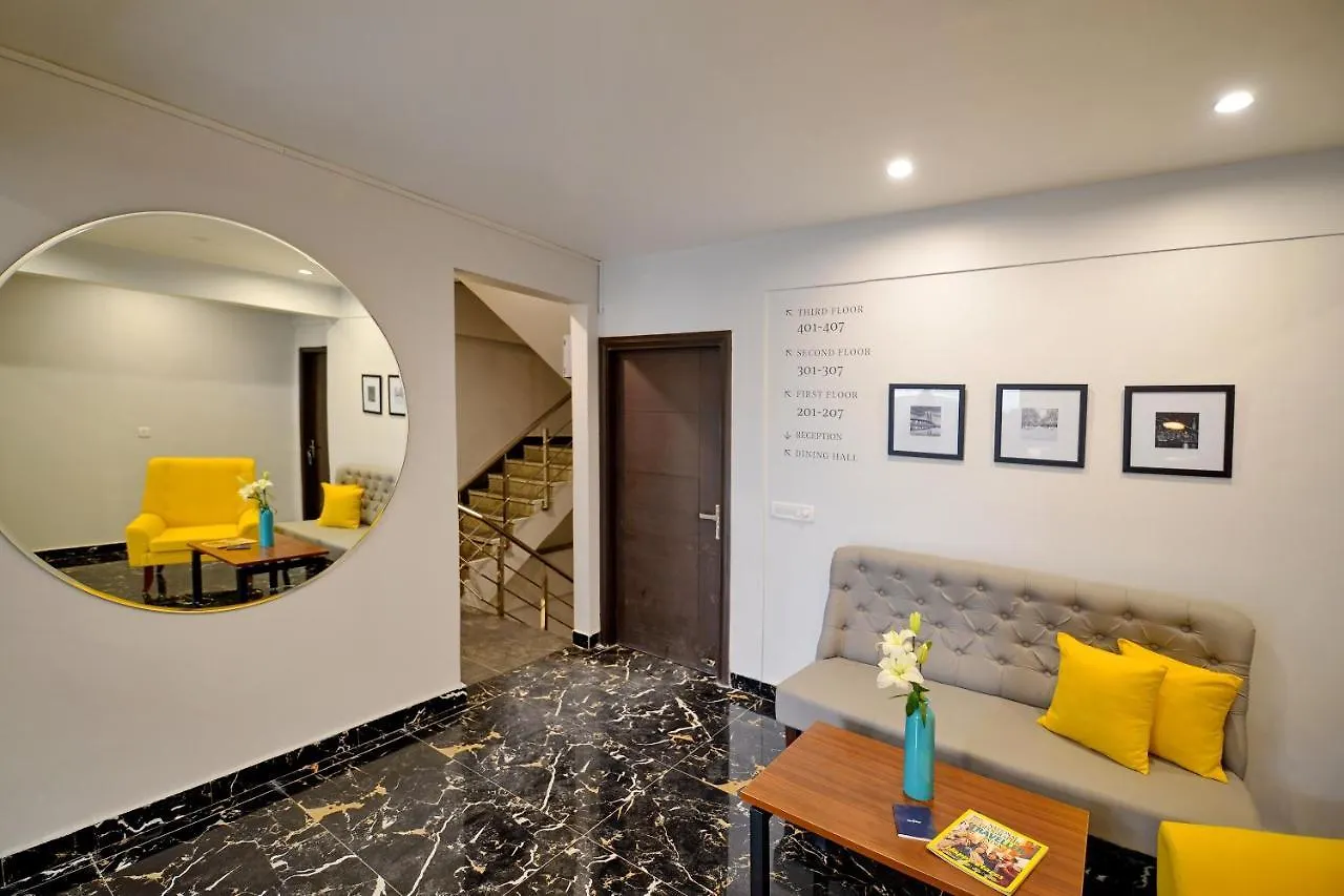 Oyo Silverkey Sector 38 Near Omaxe Celebration Mall Gurgaon 3*,  India