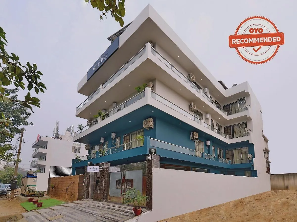 Oyo Silverkey Sector 38 Near Omaxe Celebration Mall Gurgaon 3*,  India