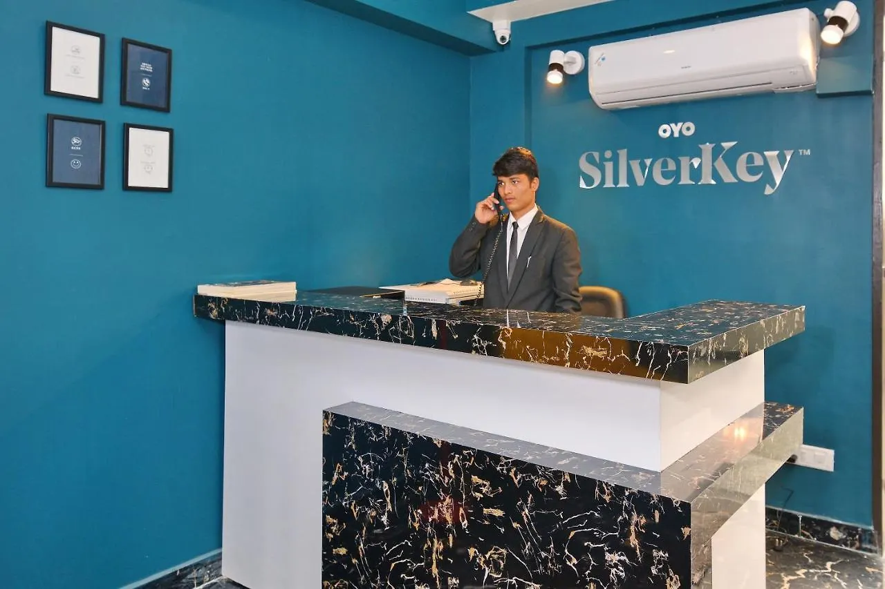 Hotel Oyo Silverkey Sector 38 Near Omaxe Celebration Mall Gurgaon